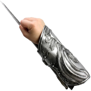 NECA - ASSASSIN'S CREED 2 - ROLE PLAY GAUNTLET REPLICA - THE HIDDEN BLADE OF EZIO AUDITORE