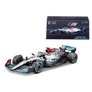 Bburago F1 Mercedes Benz W13 E Performance 2022 With Russell Helmet 1:43 Scale Model