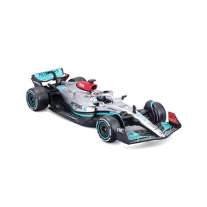 Bburago 1:43 F1 MB W13 E PERFORMANCE 2022 WITH HELMET RUSSELL