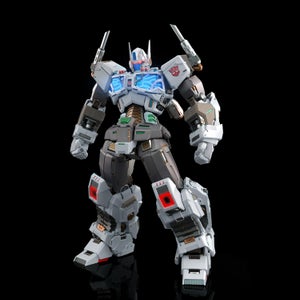 Hasbro - Transformers Flame Toys Kuro Kara Kuri White Ultra Magnus 8.3" Action Figure