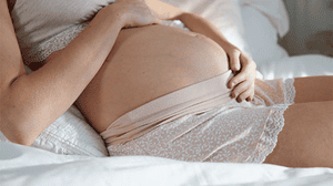 Can’t Sleep Mama? Here’s Our Top 5 Pregnancy Sleep Tips