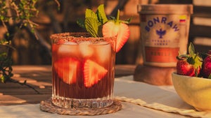 The 5 BEST Alcohol And Alcohol-Free Cocktails of Summer 2023, made with Panela.