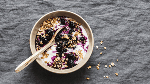 Bircher with blueberry compote
