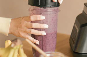How to make a healthy smoothie for a happier gut
