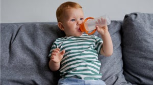 Acqua per neonati: le più adatte per lo svezzamento