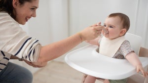 Orari pasti neonati 6-12: come impostare lo svezzamento