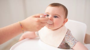 Svezzamento: quando e come iniziare a svezzare il bimbo