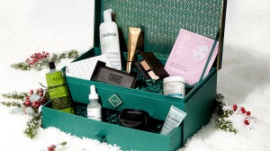 What’s In Our SkinStore Evergreen Holiday Collection