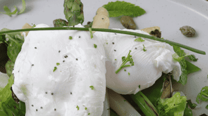Dietitian Chef K’s Poached Eggs with Asparagus, Mangetout and Warm Baby Corn Salad