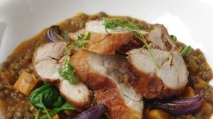Guiso de Lentejas con Boniatos, Espinacas y Pollo