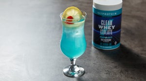 Blå Hindbær Clear Whey Isolate | 2 Opskrifter