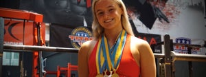 18-годишната шампионка по Силов трибой за юноши – Лийша Куин 
