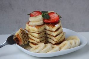 Fluffige Grieß Pancakes | Frühstücks-Idee