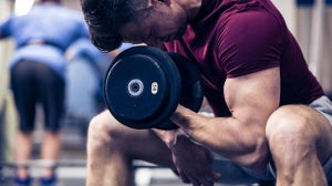 Rutina de bíceps para unos brazos más grandes | 10 mejores ejercicios de bíceps