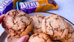 Galletas de Pascua con Layered Bar | Receta fácil y rica en proteínas