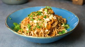 Creamy Peanut Butter Noodles | 15-Minute Vegan-Friendly Dinner