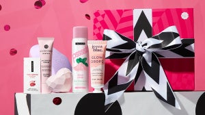 What’s Inside the August GLOSSYBOX