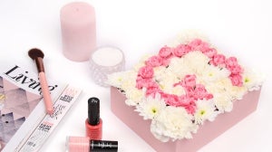Upscale Your GLOSSYBOX: Floral Monogrammed Display