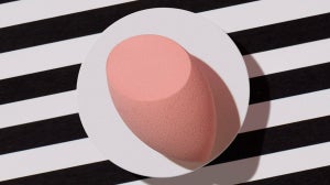 How To Use A Makeup Sponge And Clean It Properly