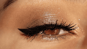 How To Create A Pur-fect Cat Eye Eyeliner Look!