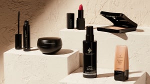 BLACK FRIDAY 2022: 5 Makeup Products You’ll Always Need