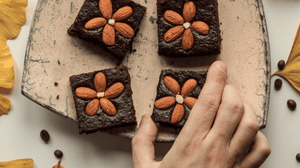 Schokoladen-Mandel Brownies mit Kollagen