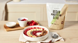 Fruity Chocolate Smoothie Bowl Recipe