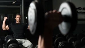 Top Dumbbell schouderoefeningen | Schoudertrainingen voor massa