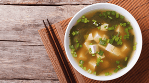 Ricette per la salute dell’intestino: La zuppa di miso