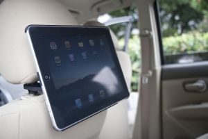 Eelo Universal Headrest Mount for Samsung Galaxy Tab, iPad 4, 3 and Kindle Fire HD