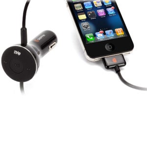 Griffin iTrip DualConnect FM/AUX Transmitter and Charger for iPod & iPhone (GA22050)