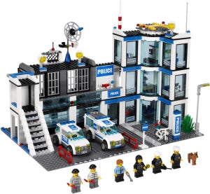 LEGO City: Police Station (7498)