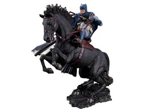 Batman: The Dark Knight Returns: A Call to Arms Statue