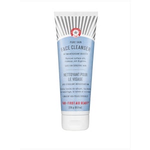 First Aid Beauty Face Cleanser Supersize - 226g (Worth: £22.40)
