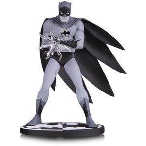 DC Collectibles Batman Black & White Statue Batman by Jiro Kuwata 16 cm