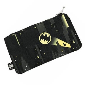 Loungefly DC Comics Dc Batman Batsignal Pouch