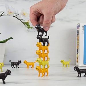 Cat-Astrophe Stacking Game