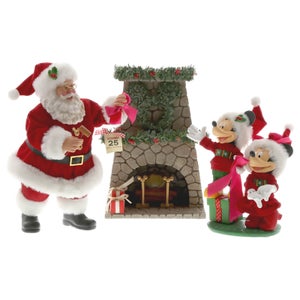 Possible Dreams - Mickey and Santa Hang the Perfect Wreath