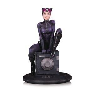 DC Collectibles DC Cover Girls Catwoman By Joelle Jones Statue
