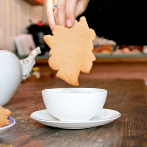 Tea with The Queen Cookie Cutter