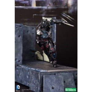 Kotobukiya DC Comics Batman Arkham Knight - Arkham Knight 1:10 Scale ArtFX+ Statue