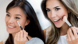 How to Apply Concealer on Blemishes and Dark Circles