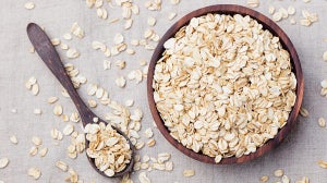 Colloidal oatmeal in skincare & the perfect oatmeal recipe