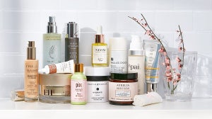 What is the Best Order to Apply Skincare?