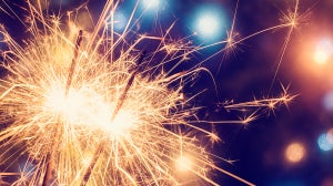 Our Expert Tips for Throwing a Bonfire Night Party