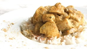 Recette de poulet au curry et lait de coco