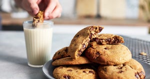 Cookies protéinés fourrés au beurre de cacahuète