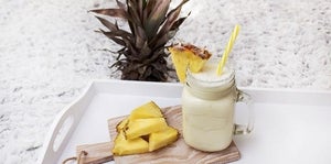 Smoothie Rezept | Karibischer Ananas-Kokos Smoothie – Gesund & Lecker