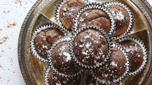 Schokoladen Beeren Cupcakes  | High Protein Snack