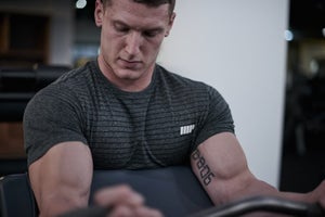 Los 5 Mejores Ejercicios para Bíceps